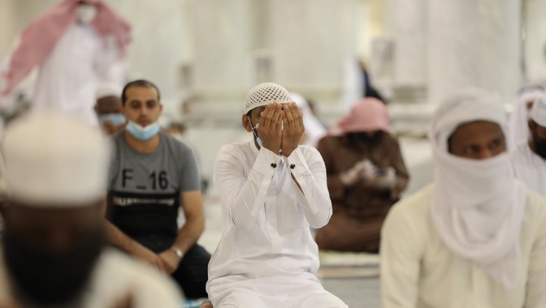 93,774 worshipers perform prayer at Prophet’s Mosque on first day