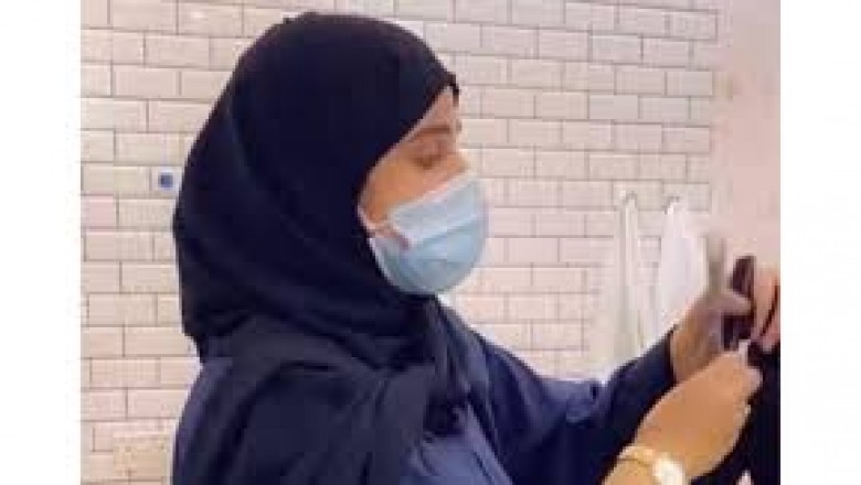 Wafa, enthusiastic hairdresser of Taif, back to work