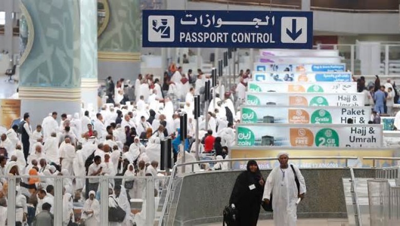 Return of Umrah pilgrims residing in Saudi Arabia