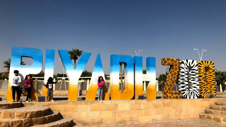 Riyadh zoo reopens after renovation
